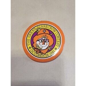 Vintage Nut Tree California The Great Scarecrow Contest Button Pin Pinback 1981